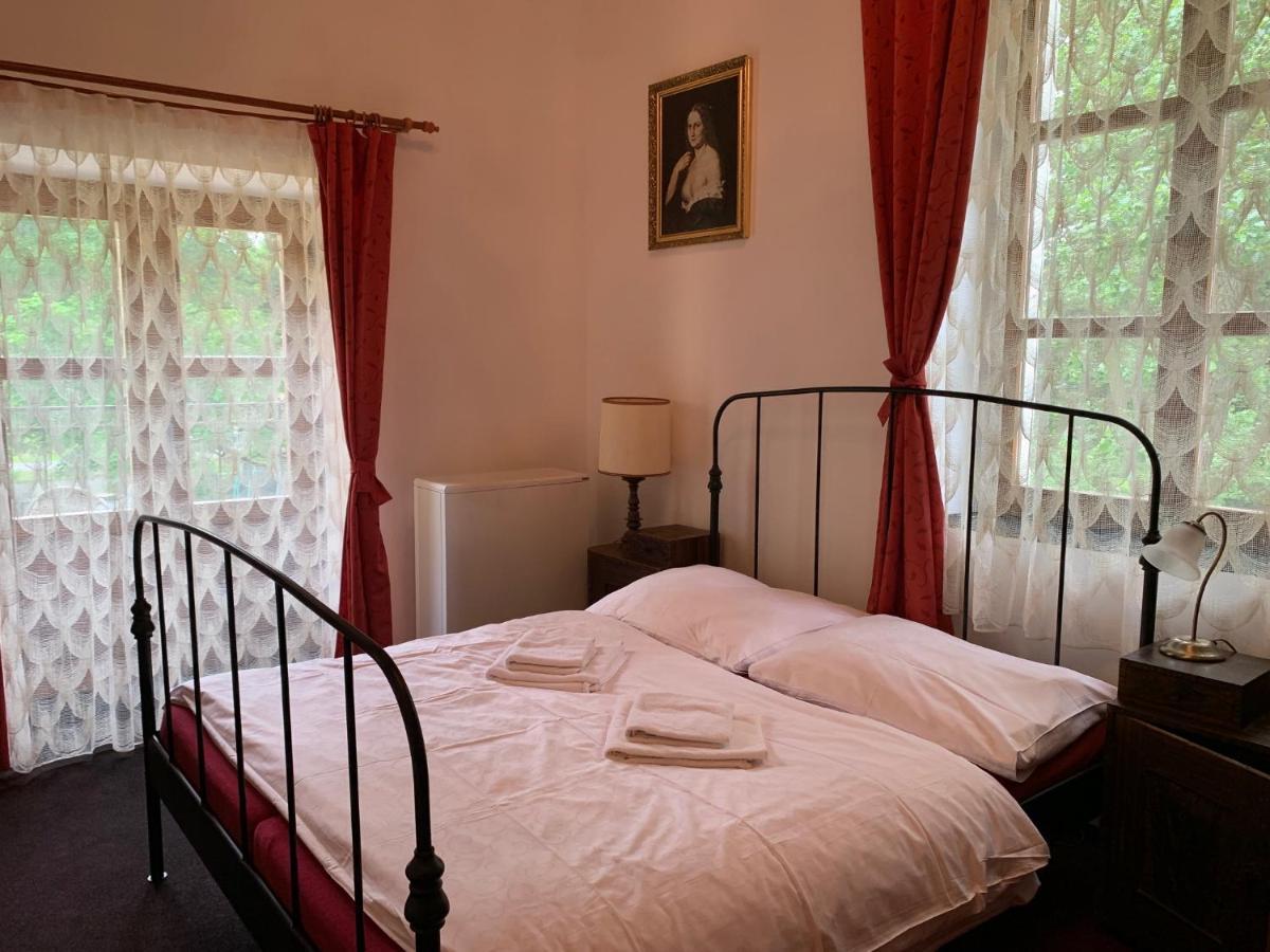 Zamek Jindrichovice Hotell Kolinec Exteriör bild