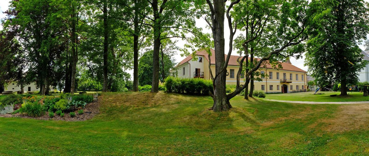 Zamek Jindrichovice Hotell Kolinec Exteriör bild